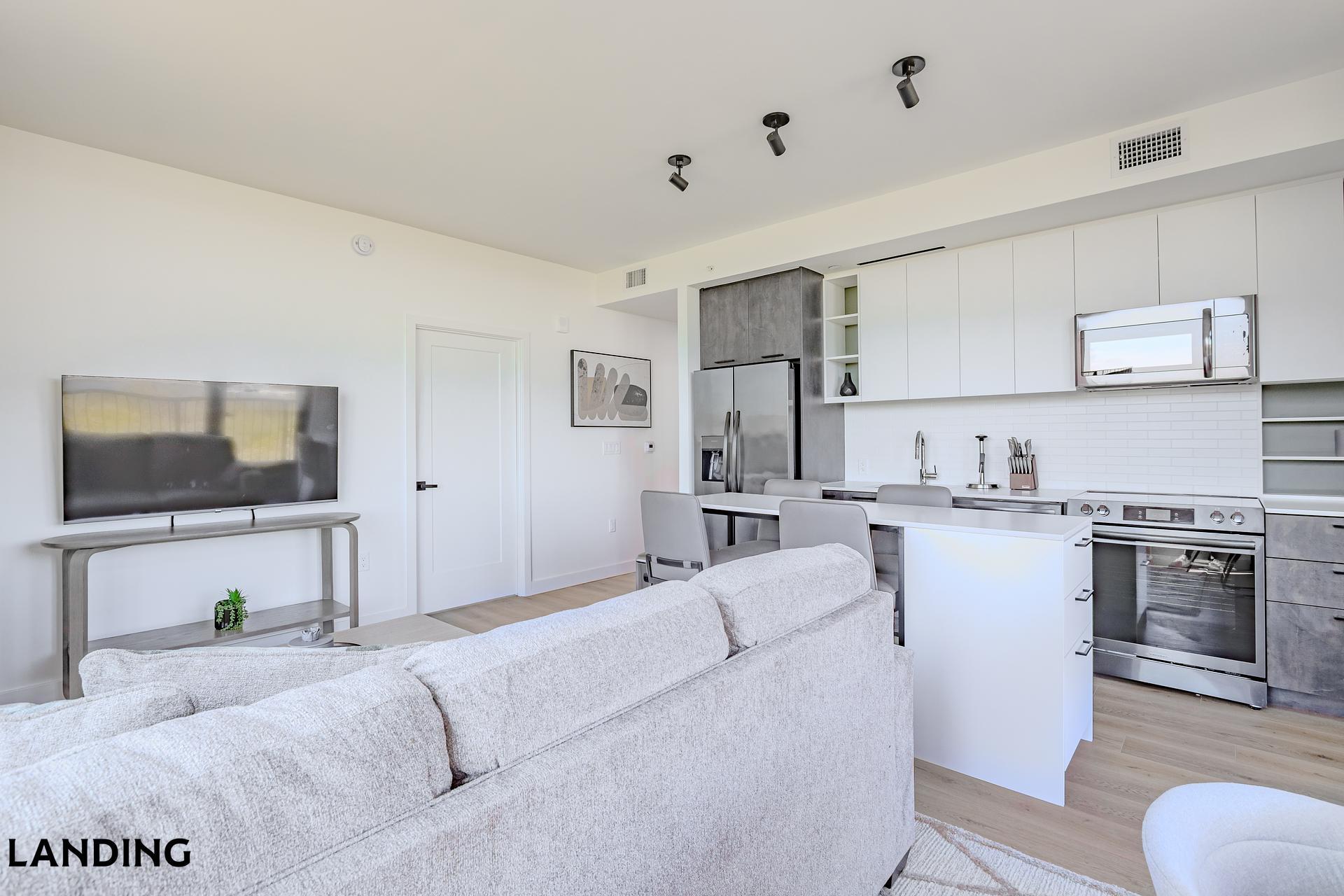 Building Photo - 632 Howard Rd SE