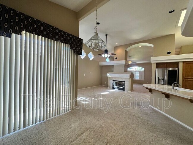 Building Photo - 1523 E Monte Vista Ct