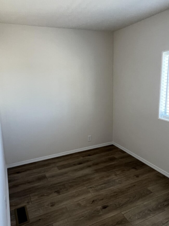 Building Photo - 107 Northside Dr