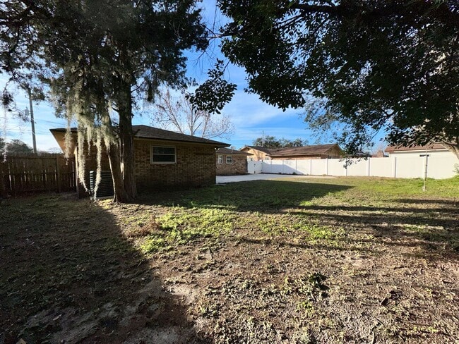 Building Photo - Home for Rent in Arlington 4-Bedroom, 2-Bathroom