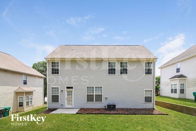 Building Photo - 2165 Rindle Dr