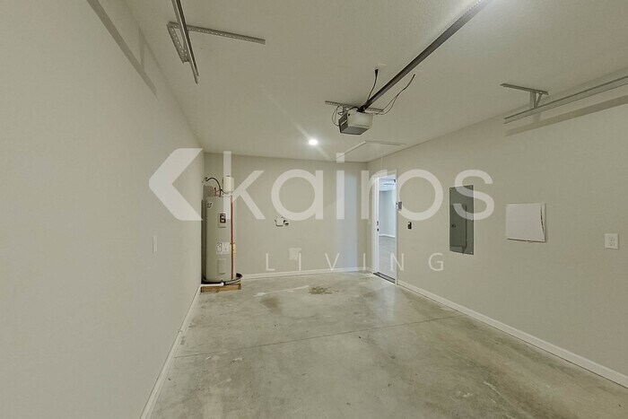 Building Photo - 156 Cottage Grove Rd