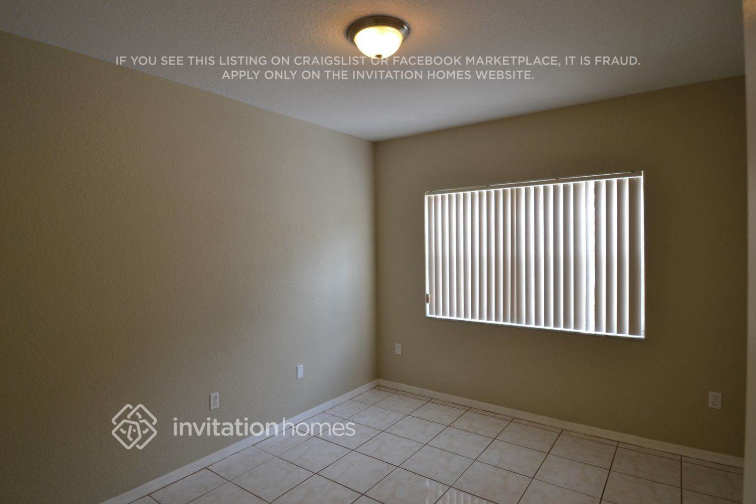 Building Photo - 8764 NW 153rd Terrace