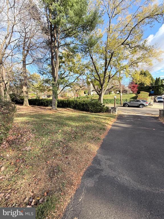 Building Photo - 7201 Orwell Rd