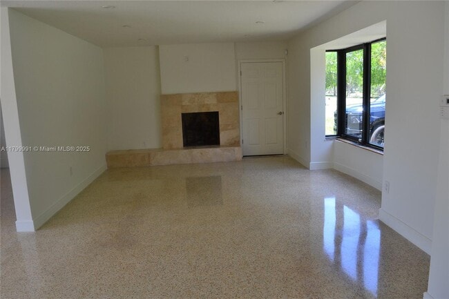 Building Photo - 6310 SW 92nd Ave
