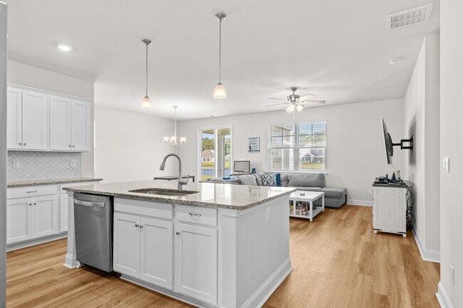 Building Photo - 4536 Lady Slipper Dr