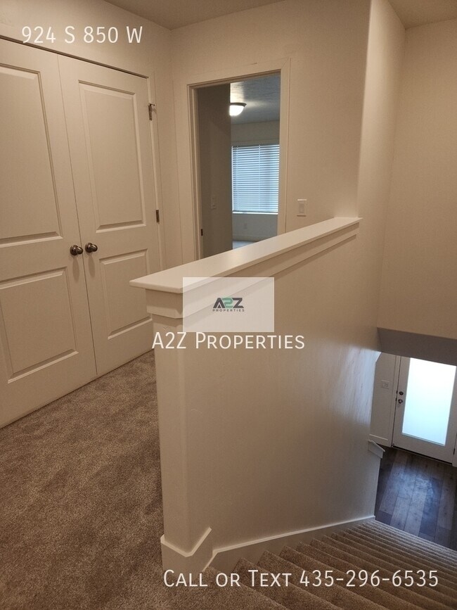 Building Photo - 924 S 850 W
