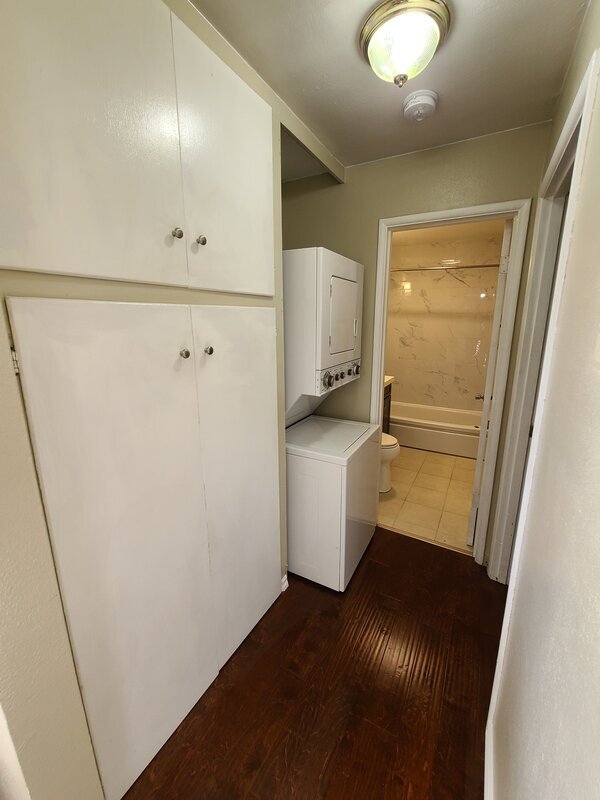 Building Photo - 15108 Washington Ave SW