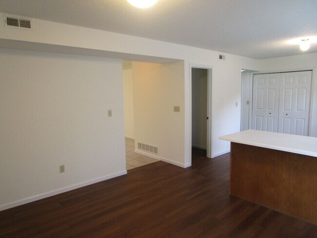 Building Photo - 4405-4407 Cheryl Ct.