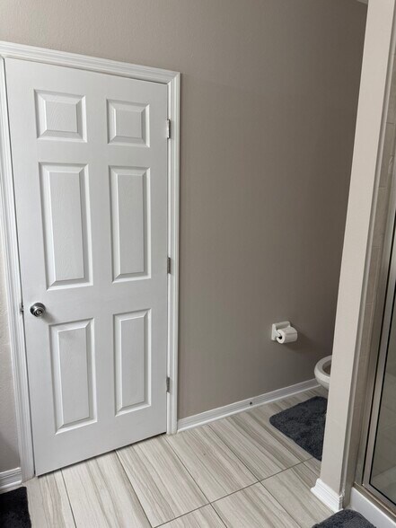 Building Photo - 30086 Southwell Ln