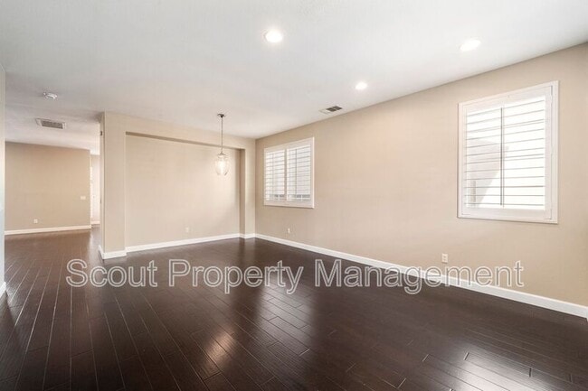 Building Photo - 33331 Decada St