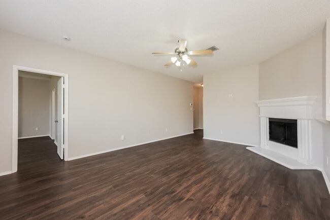 Building Photo - 6460 Downeast Dr