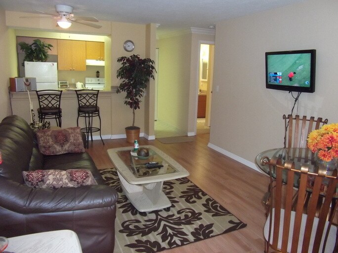 Building Photo - 13150 Feather Sound Dr