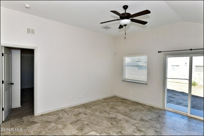 Building Photo - 14945 Tierra Escape Ave