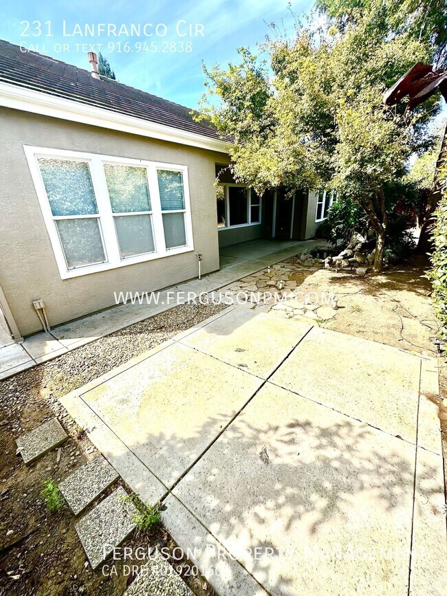 Building Photo - 231 Lanfranco Cir