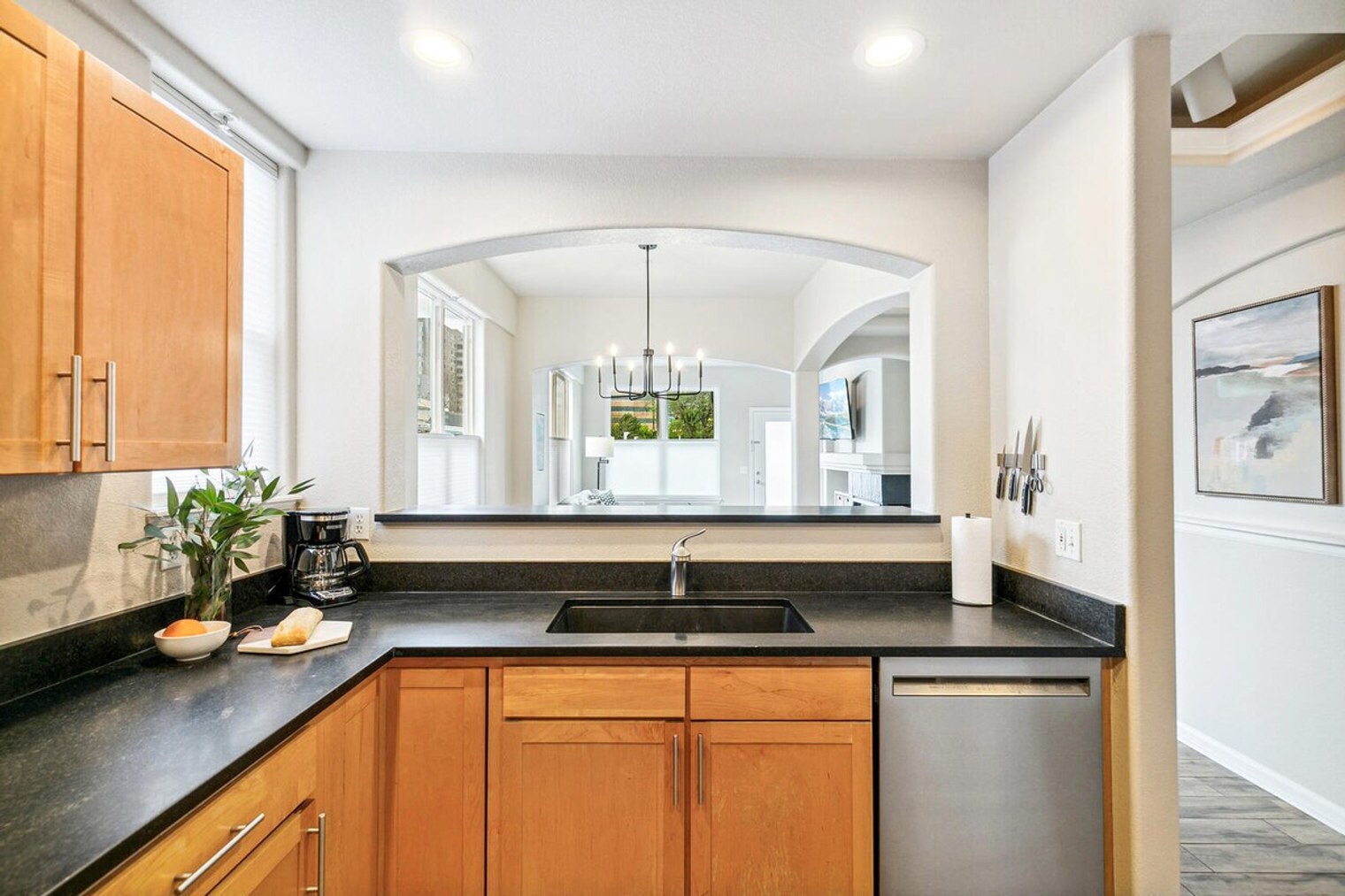 Building Photo - 1727 Pearl St