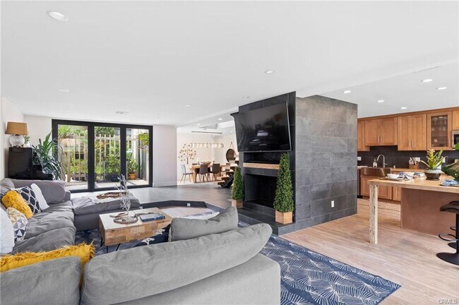 Building Photo - Huntington Harbor Coastal Retreat
