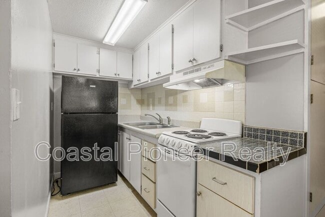 Building Photo - 9610 N 12th St