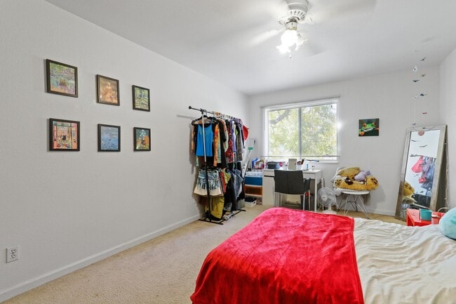 Building Photo - 925 16th St