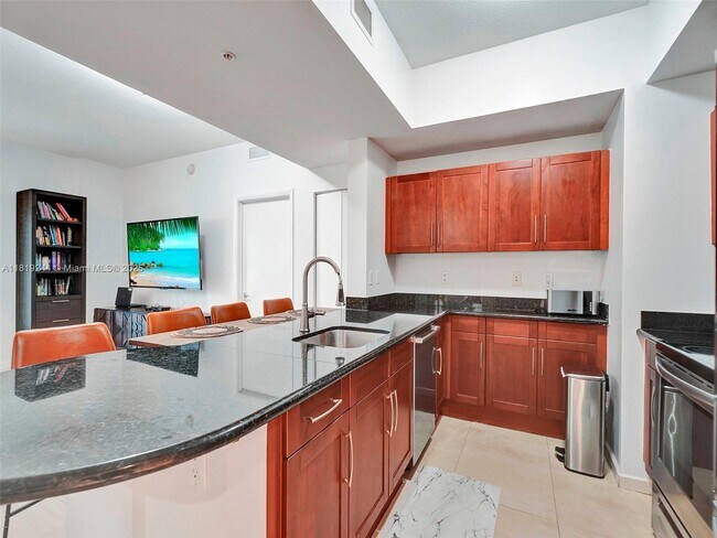 Building Photo - 7270 SW 88th St