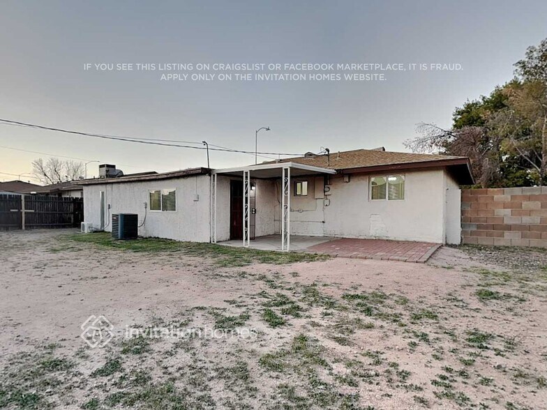 Building Photo - 141 E Millett Ave