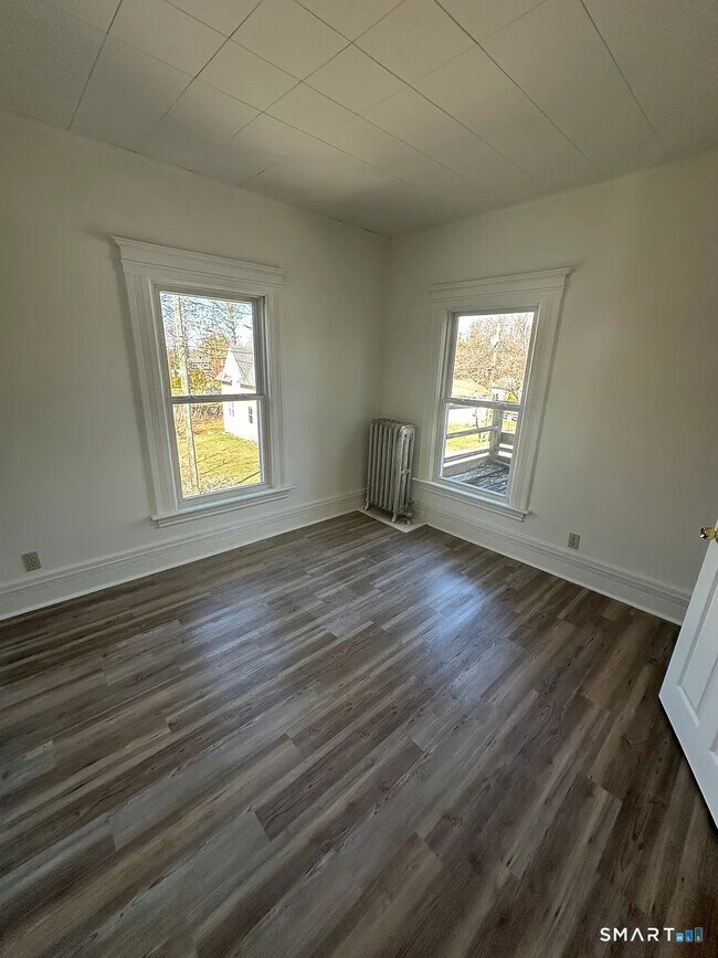 Building Photo - 173 Mansfield Ave