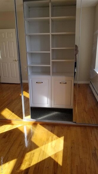 Building Photo - 25 W Broadway