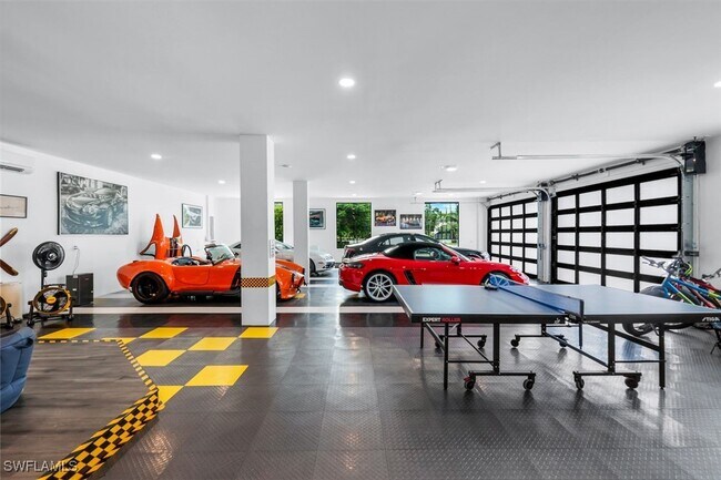 Building Photo - 6677 Hunters Rd