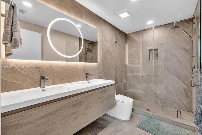 Building Photo - 3029 NE 188th St