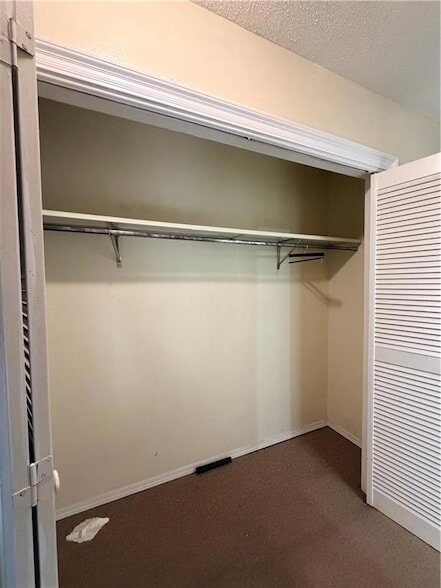 Building Photo - 1549 Spanish Oaks Dr