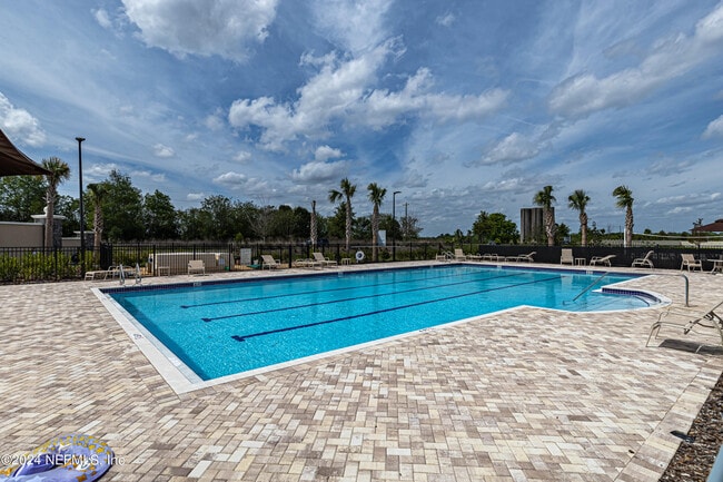 Building Photo - 3474 Cliffside Way