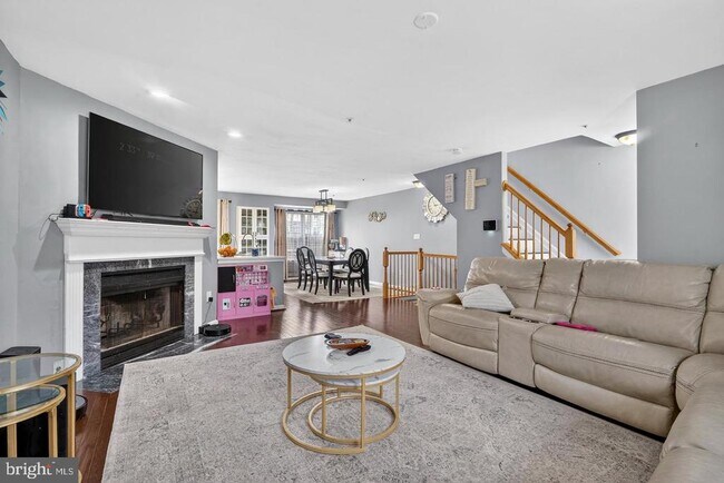 Building Photo - 3818 Early Glow Ln