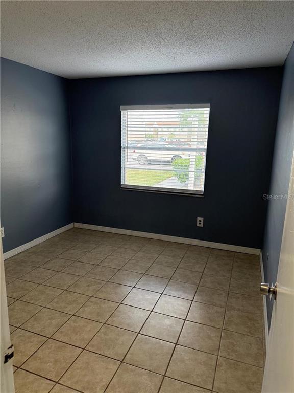 Building Photo - 7210 N Manhattan Ave