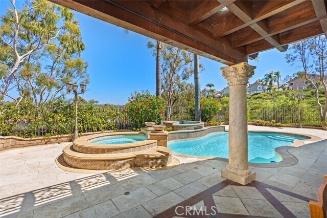 Building Photo - 26872 Anadale Dr