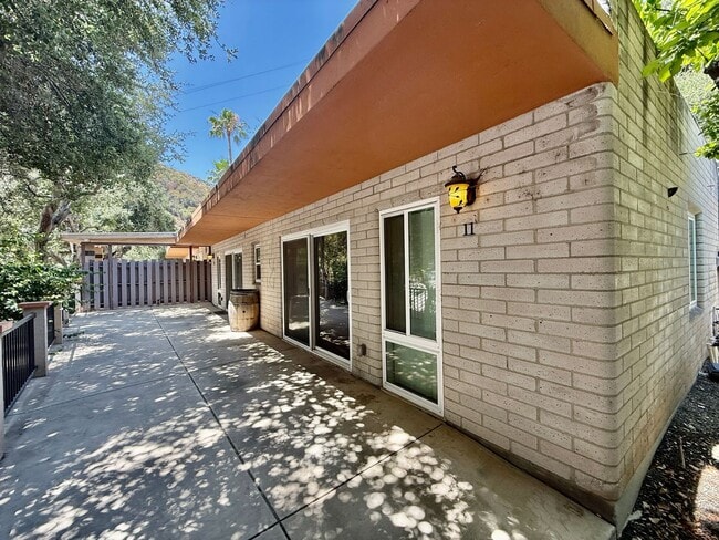 Primary Photo - Quaint Studio located near Glen Ivy Resort