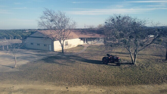 Building Photo - 552 Lawson Ln