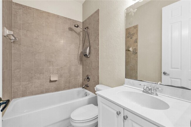 Building Photo - 9943 E Villa Cir