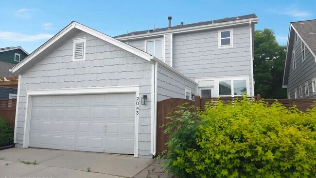 Building Photo - Available NOW! 4-Bedroom in one of Denver’s Hottest Neighborhoods!