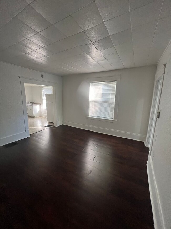 Building Photo - 229 S Eighth St Lansing, MI 48912