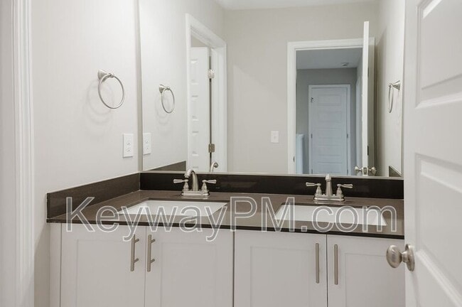 Building Photo - 4512 Chestnut Trl