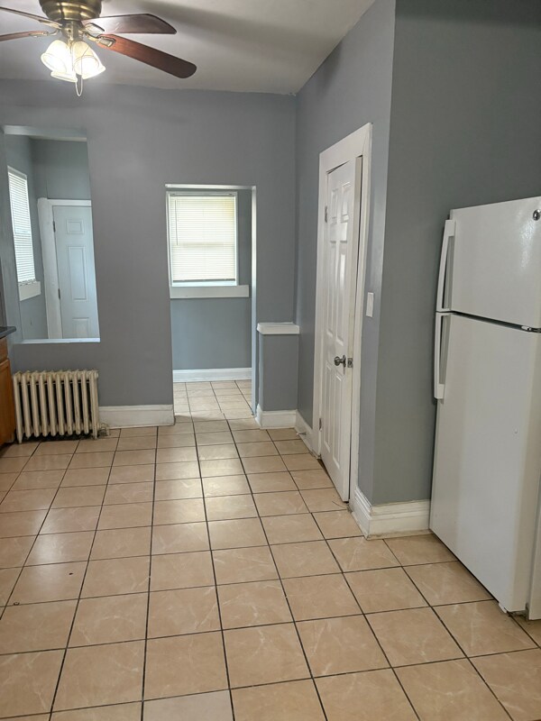 Building Photo - 54 N Morley St