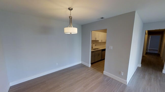 Dining Room - SomerStone Estates