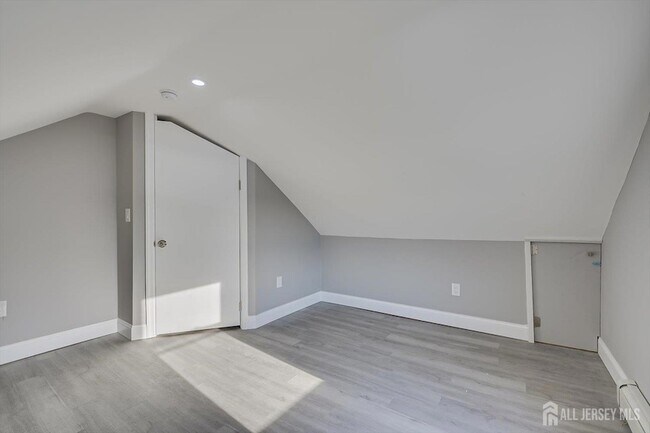 Building Photo - 36 2nd Ave