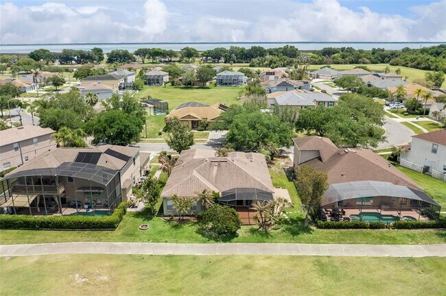 Building Photo - 237 Strathmore Cir