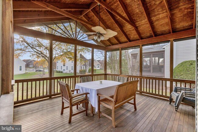 Building Photo - 44141 Merrywood Ct