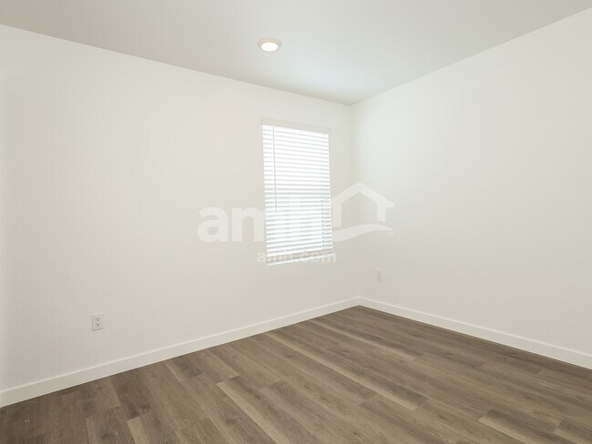 Building Photo - 751 Harvey St