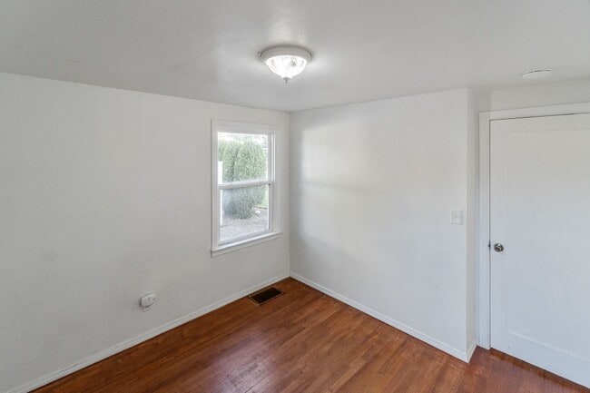 Building Photo - 45 E Liberty Ave