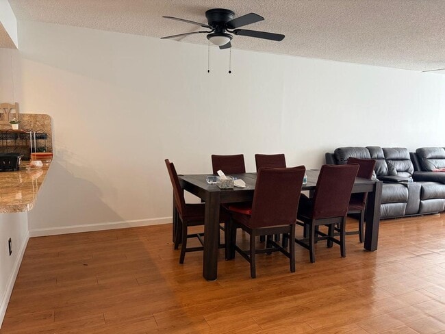 Building Photo - 1641 Fairway Rd