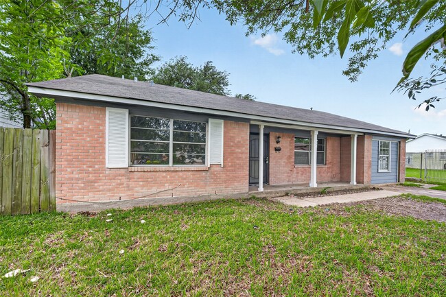 Building Photo - 3918 Tavenor Ln