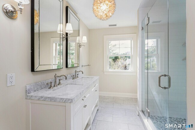 Building Photo - 46 Cook Rd